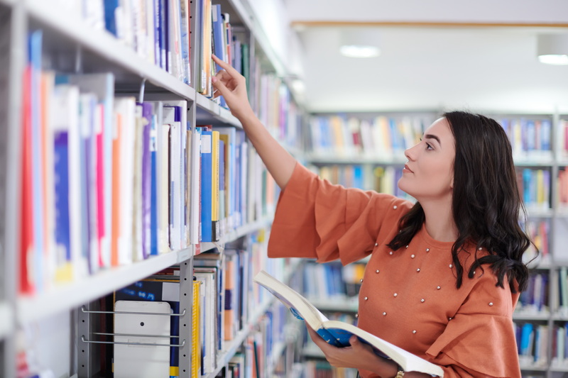 Sertifikasi Kompetensi Pelaksanaan Pengembangan Koleksi Perpustakaan by BNSP